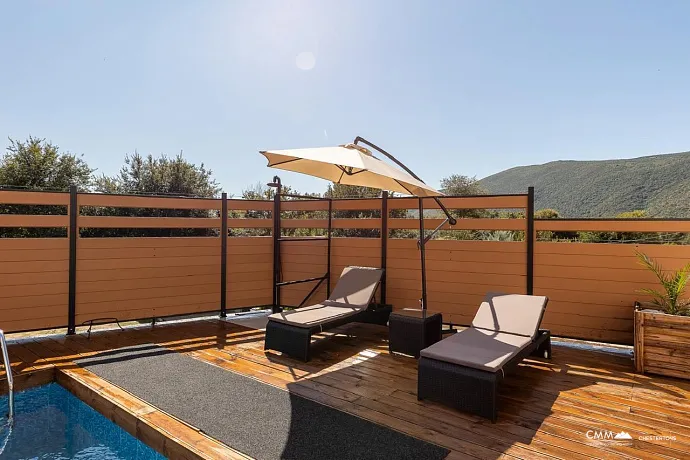 Luxuswohnung mit 52 m² und Schwimmbad